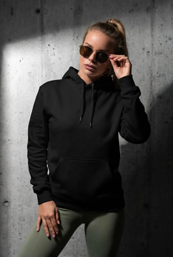 Hoodie negro de mujer en algodón peruano premium franela 20/1 AyE Boutique